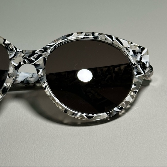 Tory Burch TY7087 1534/3 Ivory Marble Tortoise Cat Eye Sunglasses - Picture 8 of 8